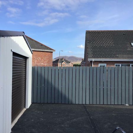 Slievenagarragh. A House In The Garden Villa Hilltown Luaran gambar